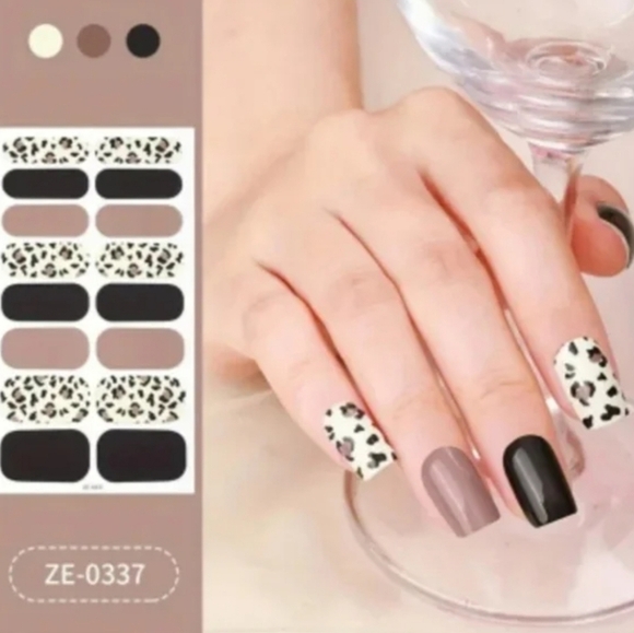 3 FOR $15 💟💟 Self Adhesive Nails Wrap - Picture 2 of 5